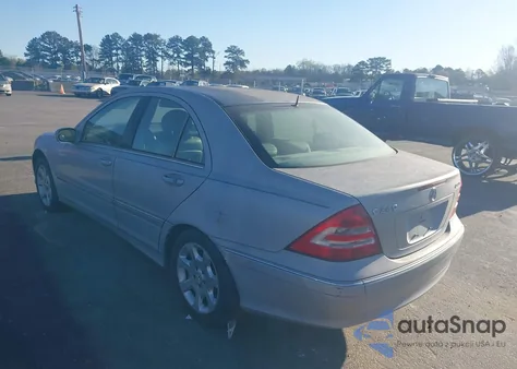 2005 Mercedes-Benz C 240 Luxury 4Matic from USA, damaged, VIN WDBRF81J95F589404